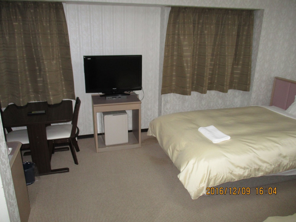 エコノミー ダブルルーム 喫煙可 客室5 | ホテル福島ヒルズ