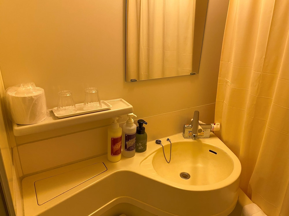 セミダブルルーム 喫煙可 バスルーム0 | ホテルクラウンヒルズ熊本