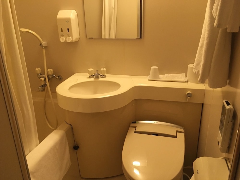 ベーシック ツインルーム 禁煙 バスルーム0 | ホテルクラウンヒルズ武生