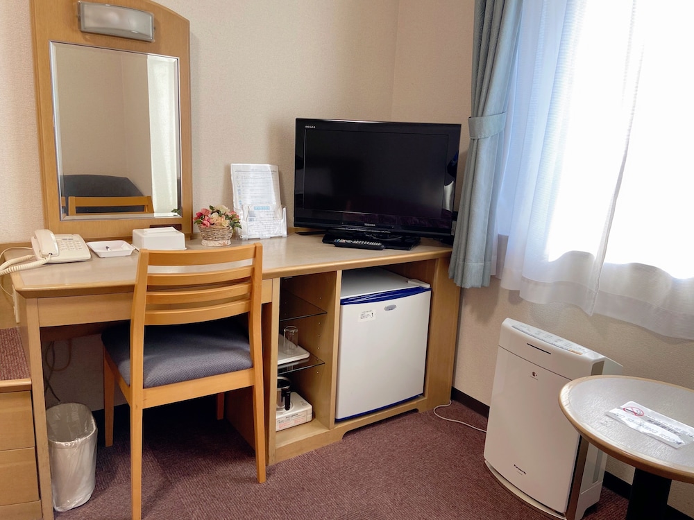 ベーシック ダブルルーム 喫煙可 (Basic Double Room, Smoking) 客室の設備とサービス0 | オースタット国際ホテル多治見