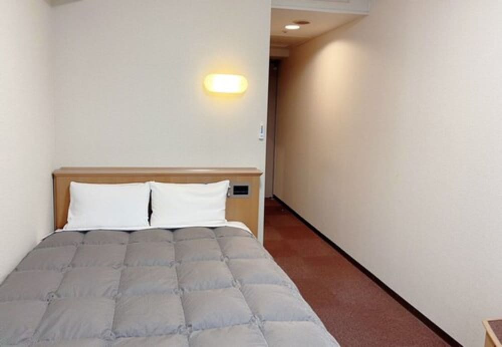 ベーシック ダブルルーム 喫煙可 (Basic Double Room, Smoking) | オースタット国際ホテル多治見