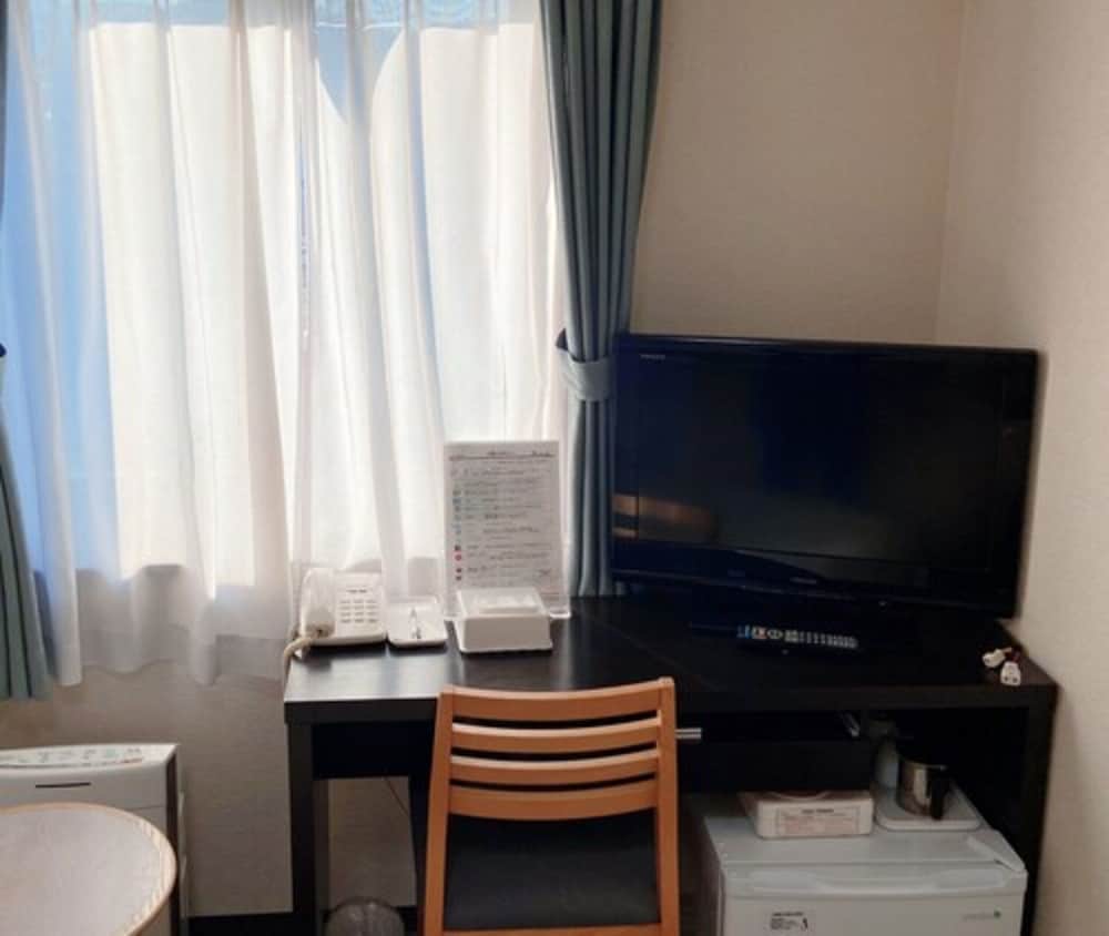 ベーシック ツインルーム 禁煙 (Basic Twin Room, Non Smoking) 客室2 | オースタット国際ホテル多治見