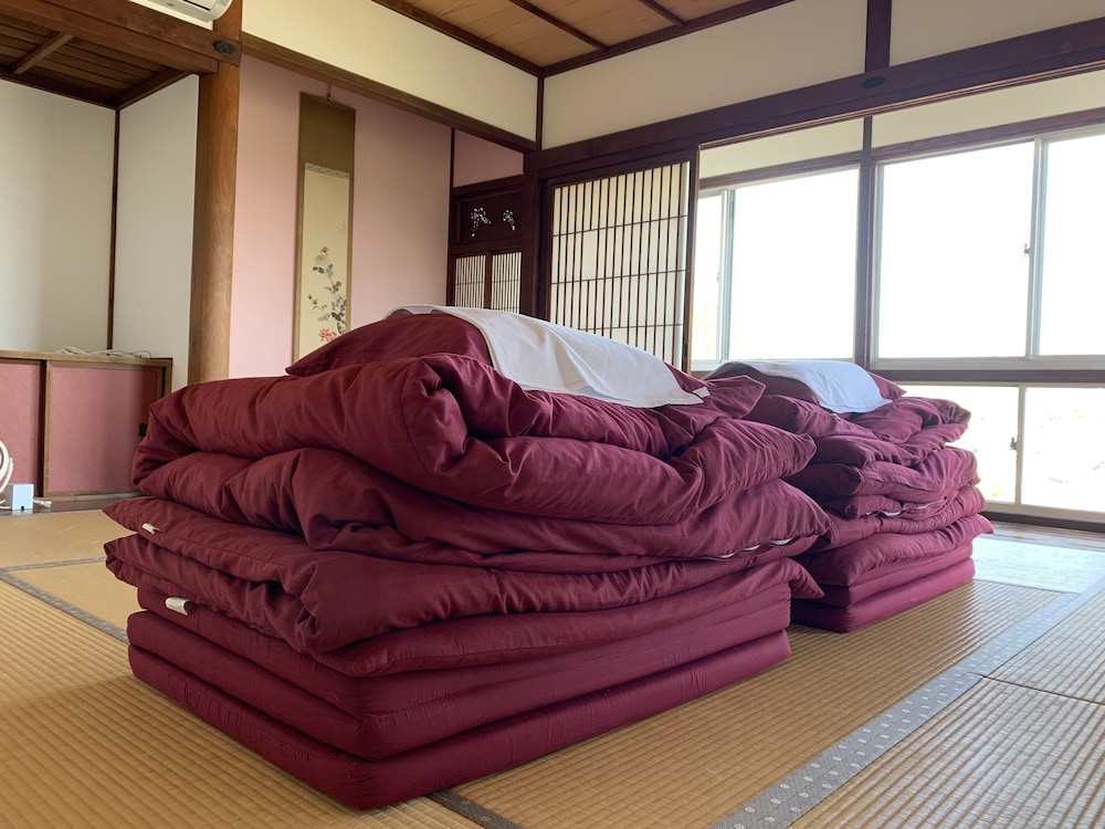 1階8畳貸切 禁煙 客室4 | 尾道ゲストハウス みはらし亭