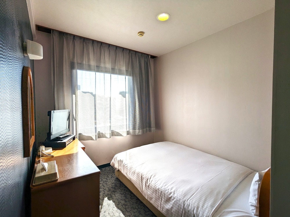 セミダブルルーム 禁煙 客室1 | ジーアールホテル水道町