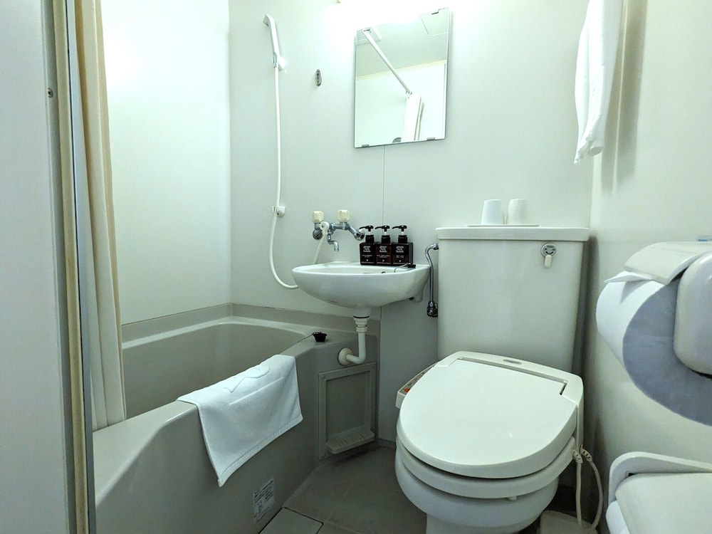 セミダブルルーム 禁煙 バスルーム0 | ジーアールホテル水道町