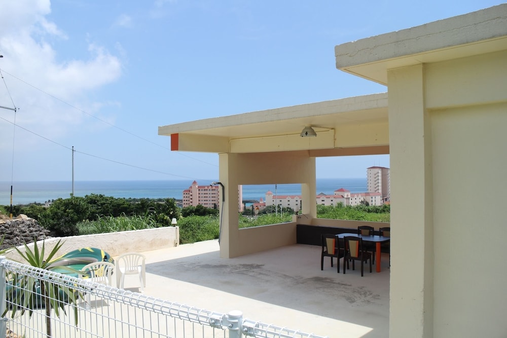 ヒルズヴィラ宮古島 2枚目