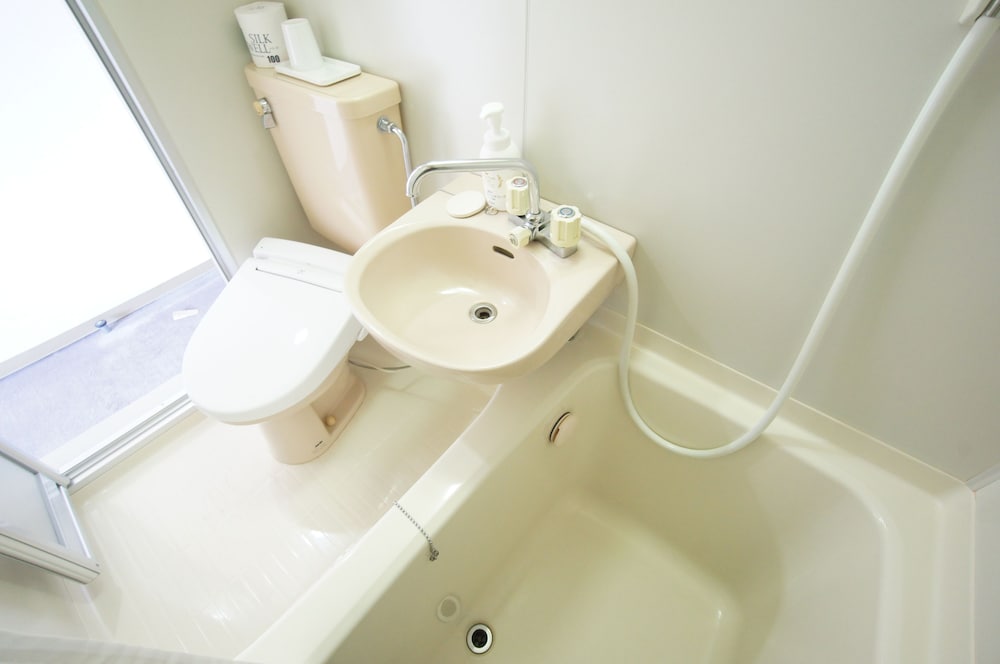 和洋室 喫煙可 バスルーム1 | ホテルトレンド長野