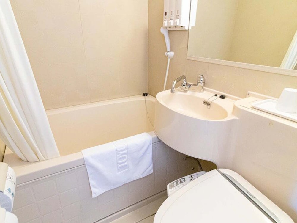 ベーシック ダブルルーム 禁煙 バスルーム0 | 東横 INN 札幌駅北口