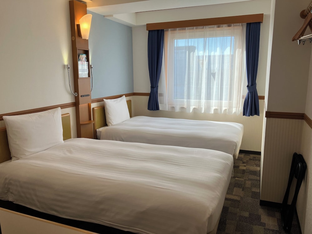 スタンダード ツインルーム 喫煙可 客室3 | 東横 INN 旭川駅東口