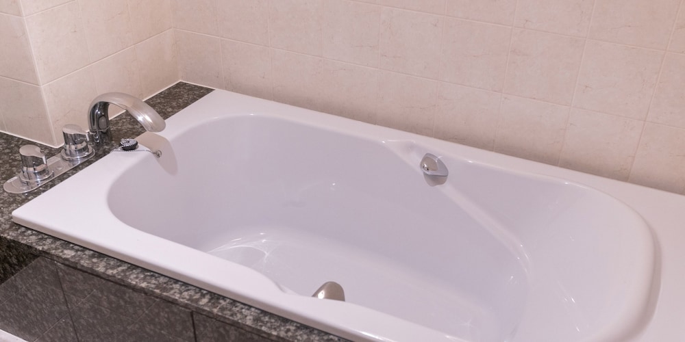 シアタークイーンルーム(禁煙) バスルーム0 | ホテルサンセットテラス