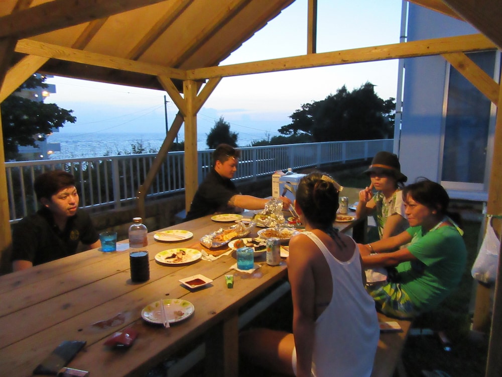 屋外ダイニングエリア1 | ゲストハウス ダイヤモンド 屋外ダイニングエリア1 | ゲストハウス ダイヤモンド