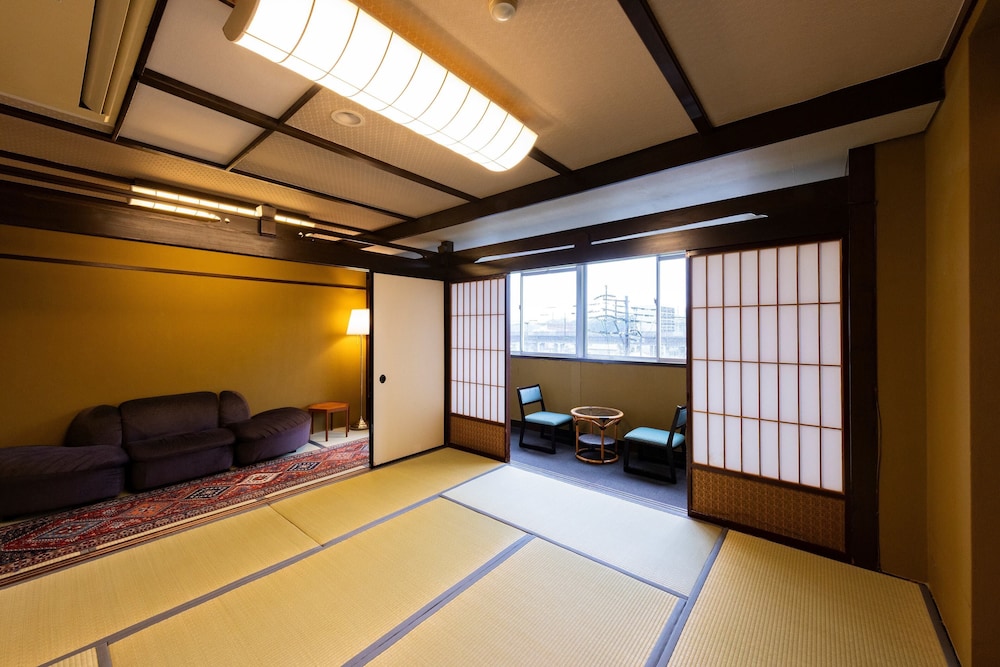 [和室二間続き8畳+4畳] バス付＿4名定員 禁煙 客室1 | 武雄温泉・大正浪漫の宿 京都屋