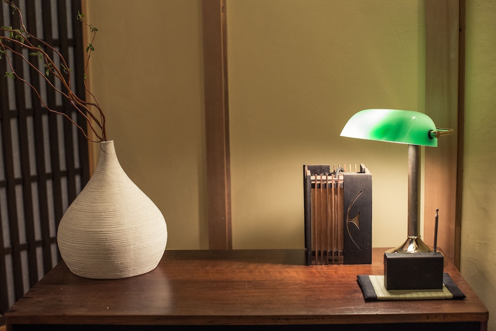 コンシェルジュ デスク1 | あらい屋 コンシェルジュ デスク1 | あらい屋