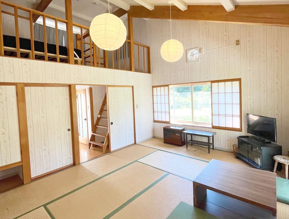 コンドミニアム 禁煙 レイクビュー 客室1 | おおぐて湖畔 しらさぎ荘