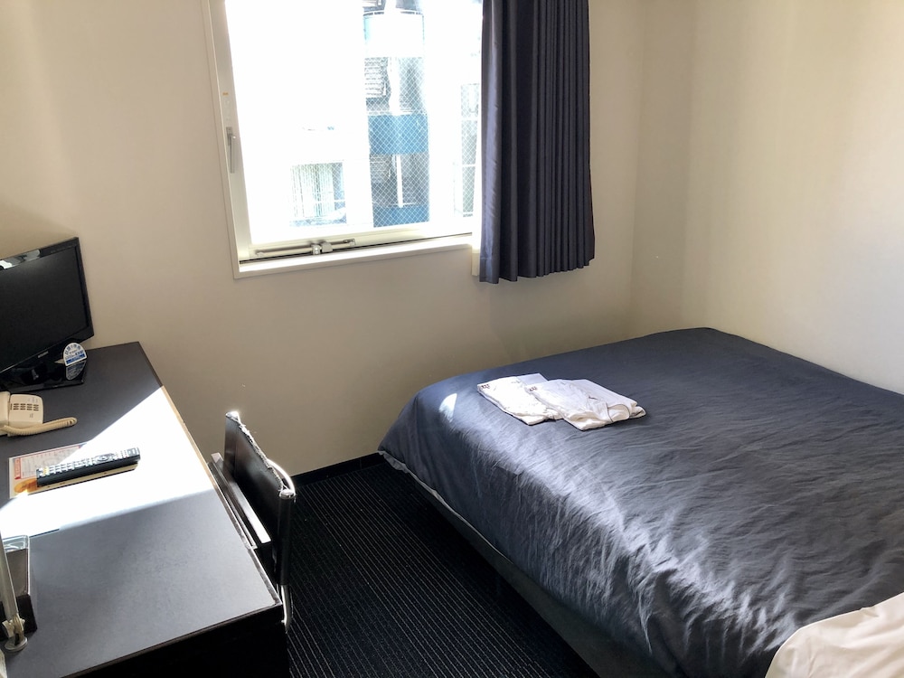 ダブルルーム 喫煙可 客室7 | ネストホテルオルト目黒駅前