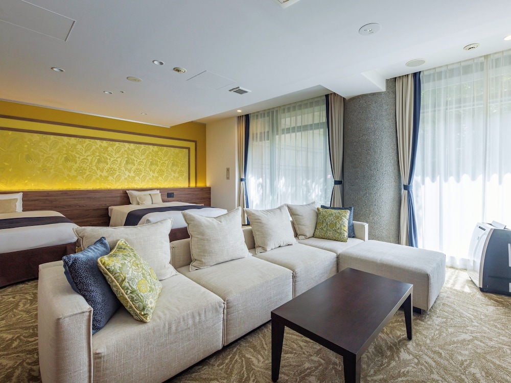 プレミアム ツインルーム 禁煙 客室9 | WeBase 鎌倉