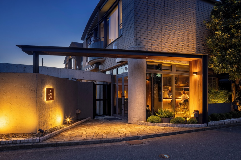 レストラン1 | WeBase 鎌倉