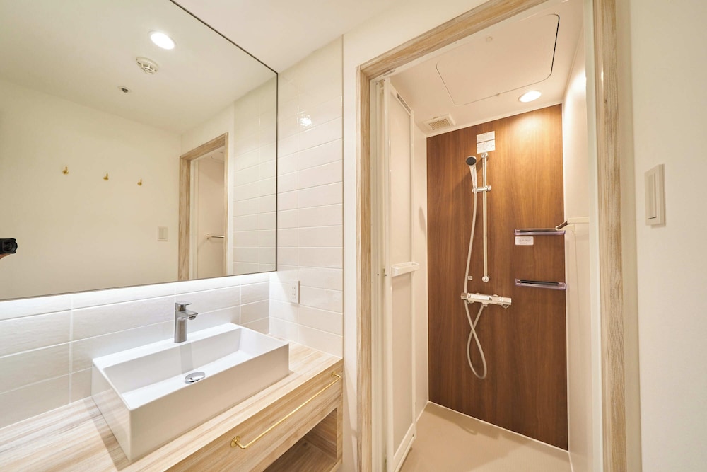 ツインルーム 禁煙 バスルーム0 | WeBase 鎌倉