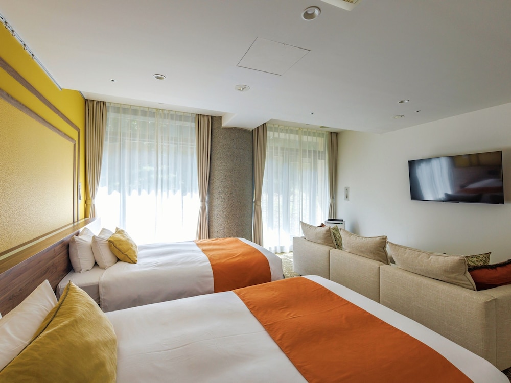 デラックスツインルームA 禁煙 客室5 | WeBase 鎌倉