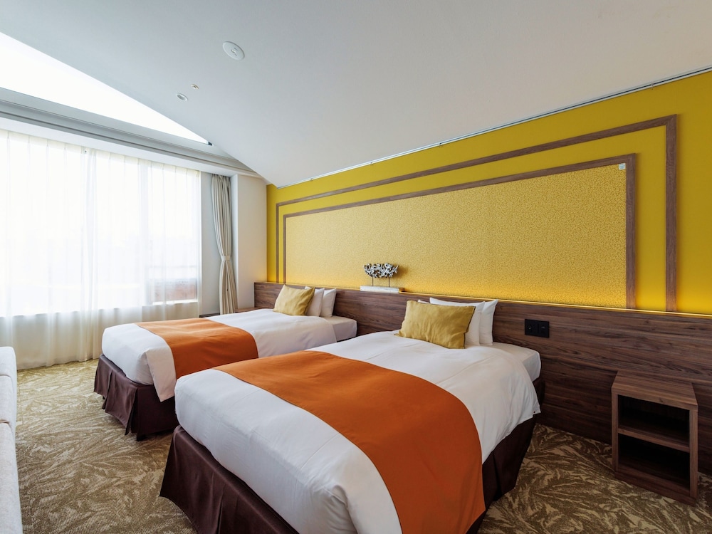 デラックスツインルームB 禁煙 客室5 | WeBase 鎌倉