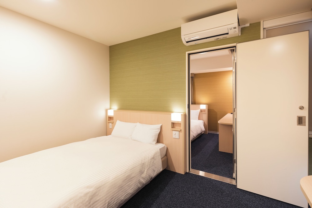 コネクティングルーム 禁煙 (ダブルルーム＋ツインルーム) | 相鉄フレッサイン京都四条烏丸