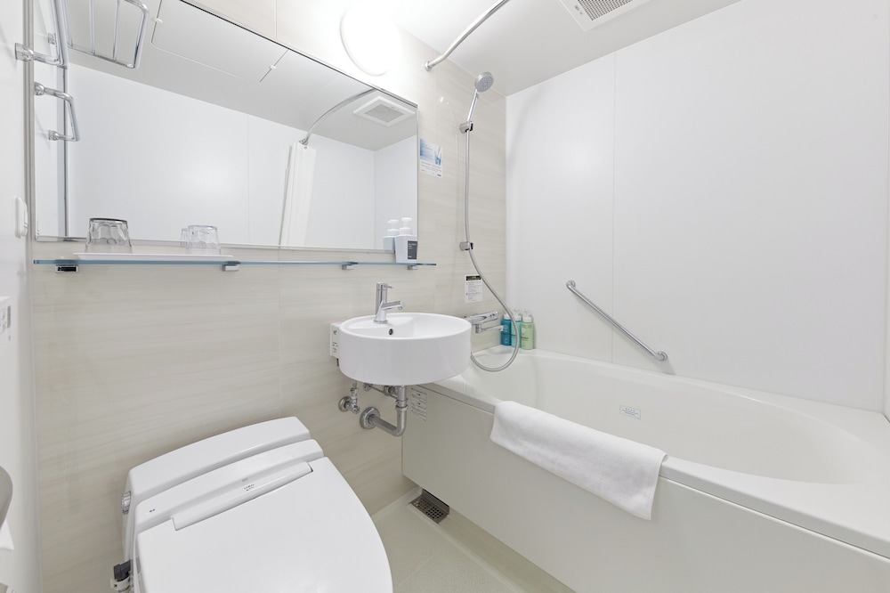 スタンダード ダブルルーム 禁煙 バスルーム0 | 相鉄フレッサイン京都四条烏丸