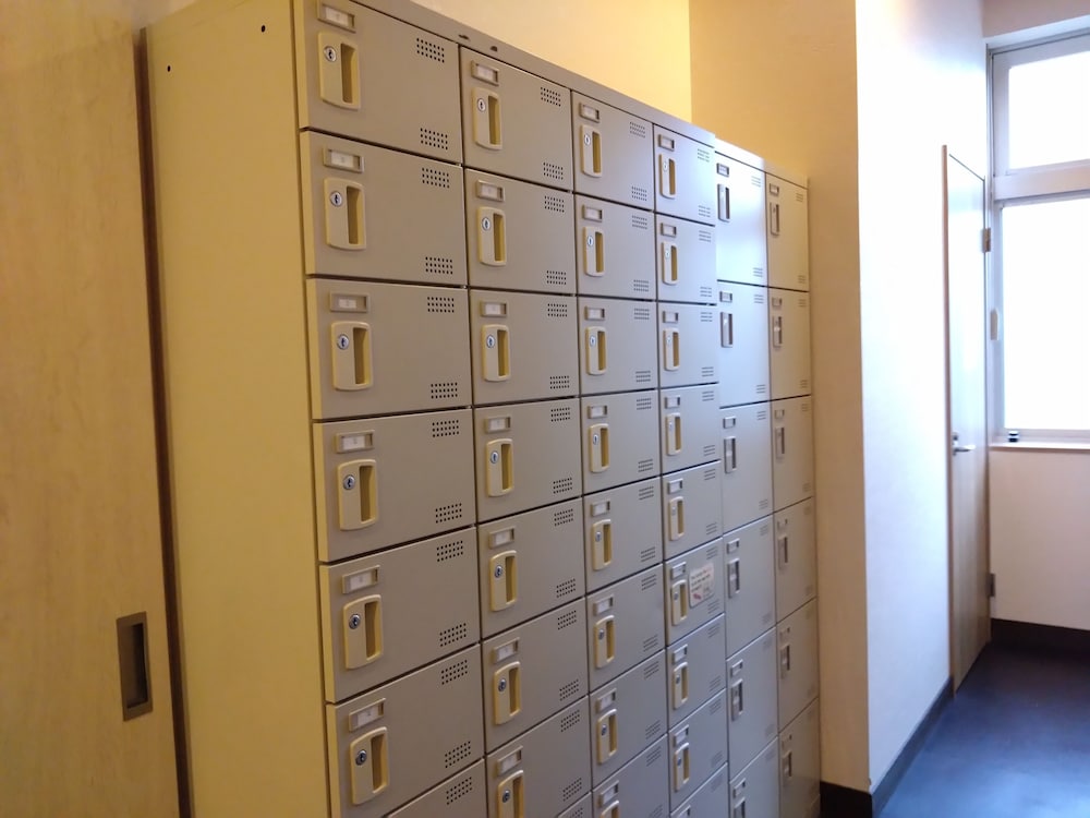 ロッカー1 | Cafe & Hostel きみといちご