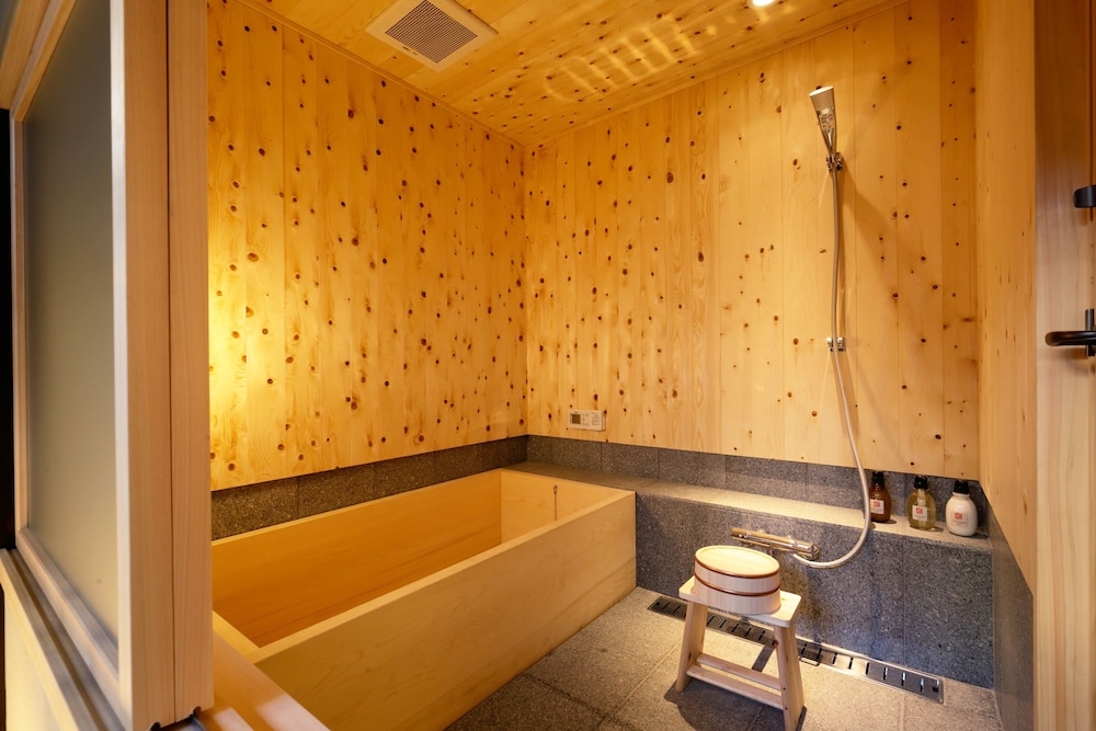 町屋一棟貸し(東館) バスルーム0 | たわら庵