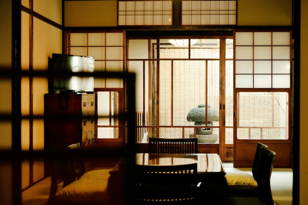 客室1 | たわら庵