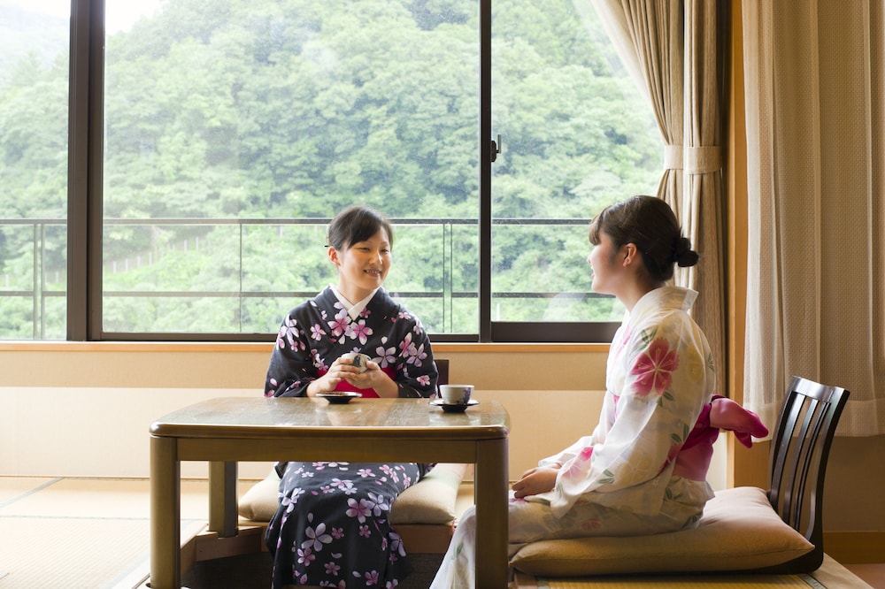 スタンダード ルーム (Japanese Style, South Building) 客室1 | たちばなや