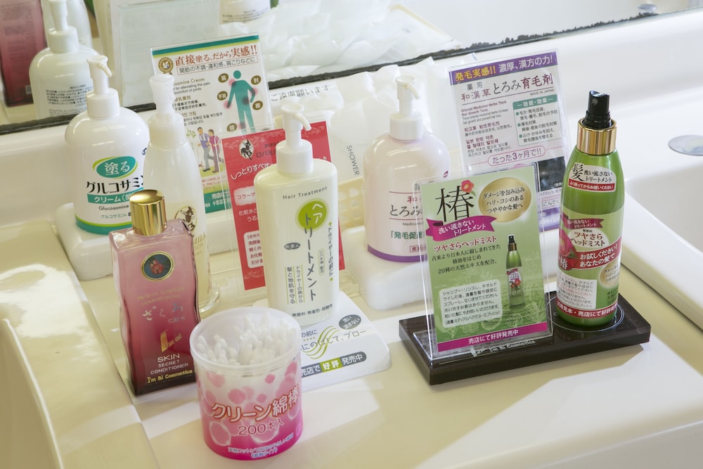 和室１０畳　喫煙可 バスルームの設備0 | フォレストリゾート ゆがわら 水の香里