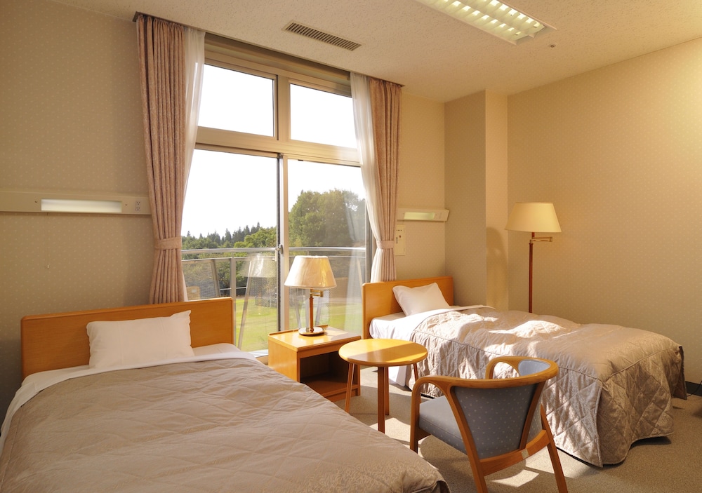 洋室ツインルーム 客室1 | フォレストリゾート 猪苗代 四季の里