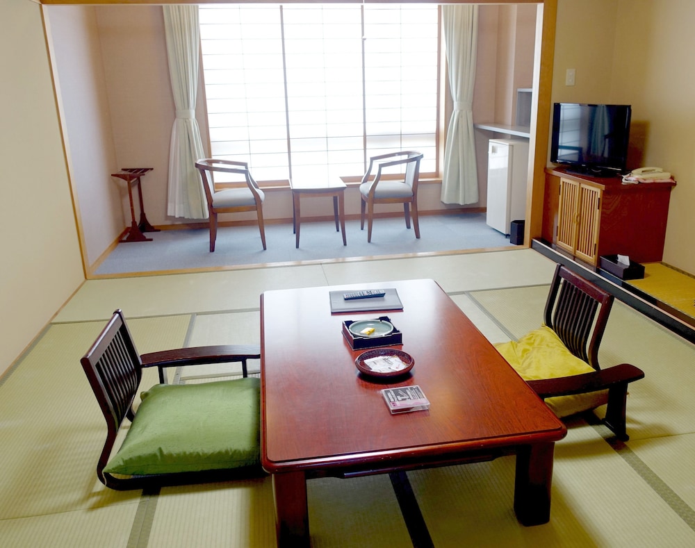 和室 10畳 禁煙 客室1 | ホテル竜飛