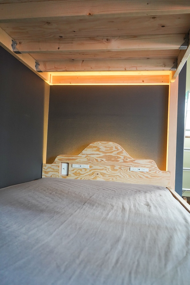 トラディショナル デラックスルーム 客室15 | Traditional Apartment 高松ゲストハウス