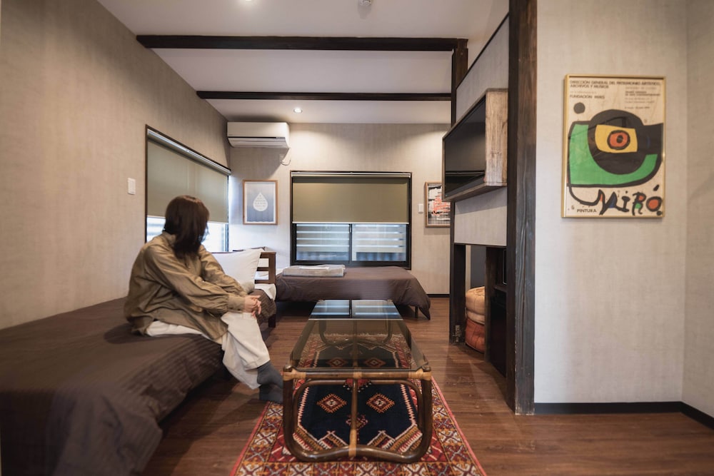 トラディショナル ツインルーム 2 ベッドルーム 1 階 | Traditional Apartment 高松ゲストハウス