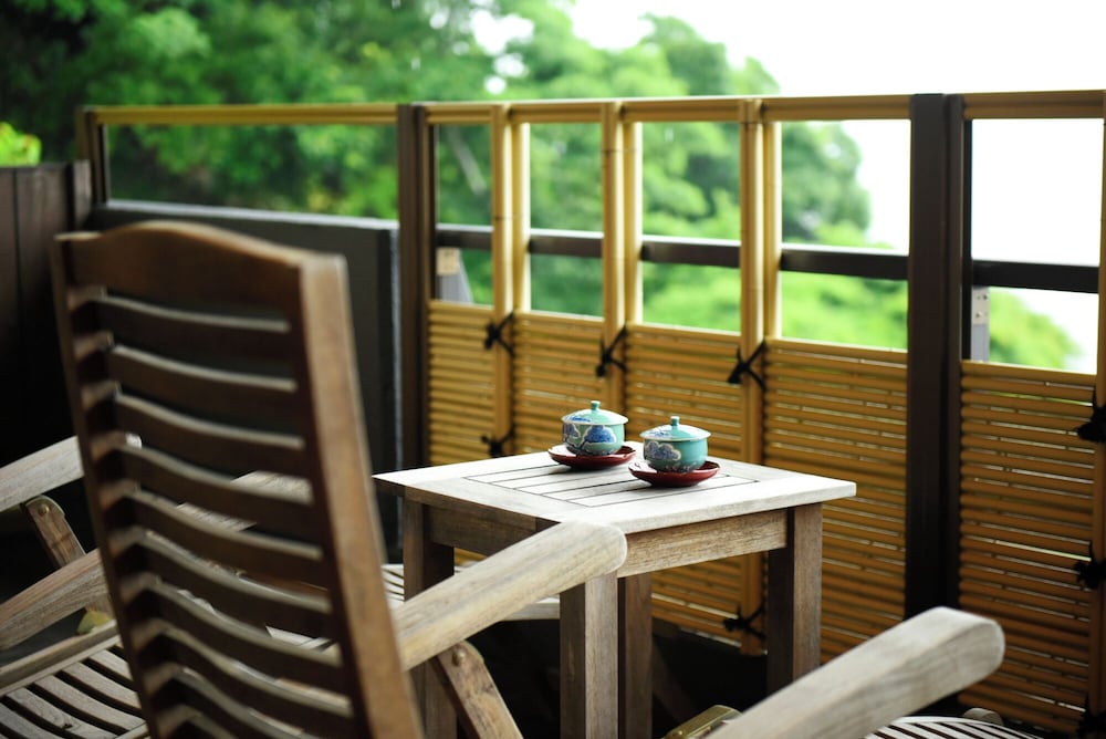 駿河湾側・露天風呂付/贅の和洋室 テラス / パティオ0 | 感動の海景色 新海花亭いずみ