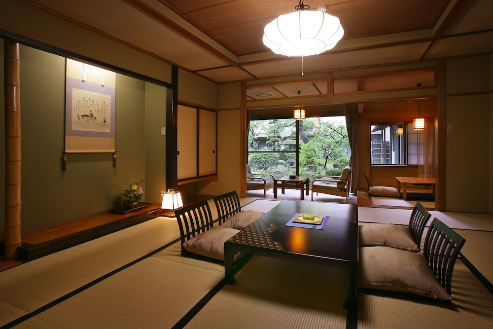 特別室 客室2 | 松伯亭 あづま荘
