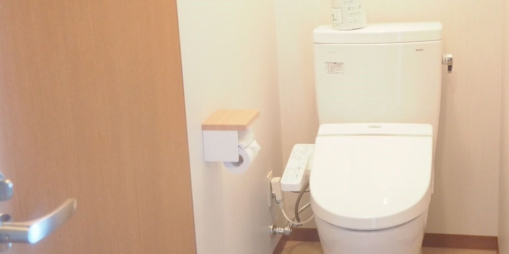 和室10畳 トイレ付 101 禁煙 バスルーム0 | お宿 八兵衛