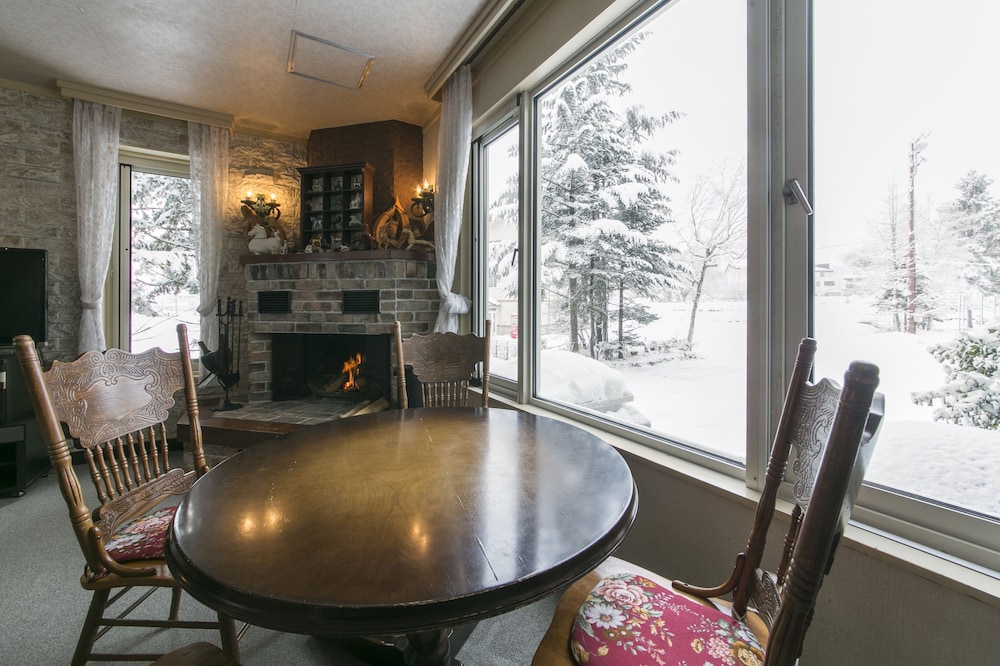 ロビーラウンジ1 | ローゼンハイム白馬 ロビーラウンジ1 | ローゼンハイム白馬