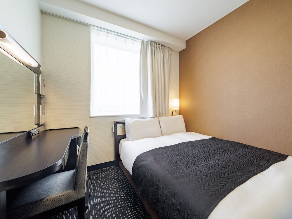 ダブルルーム ダブルベッド 1 台 喫煙可 | アパホテル〈宮崎延岡中央〉