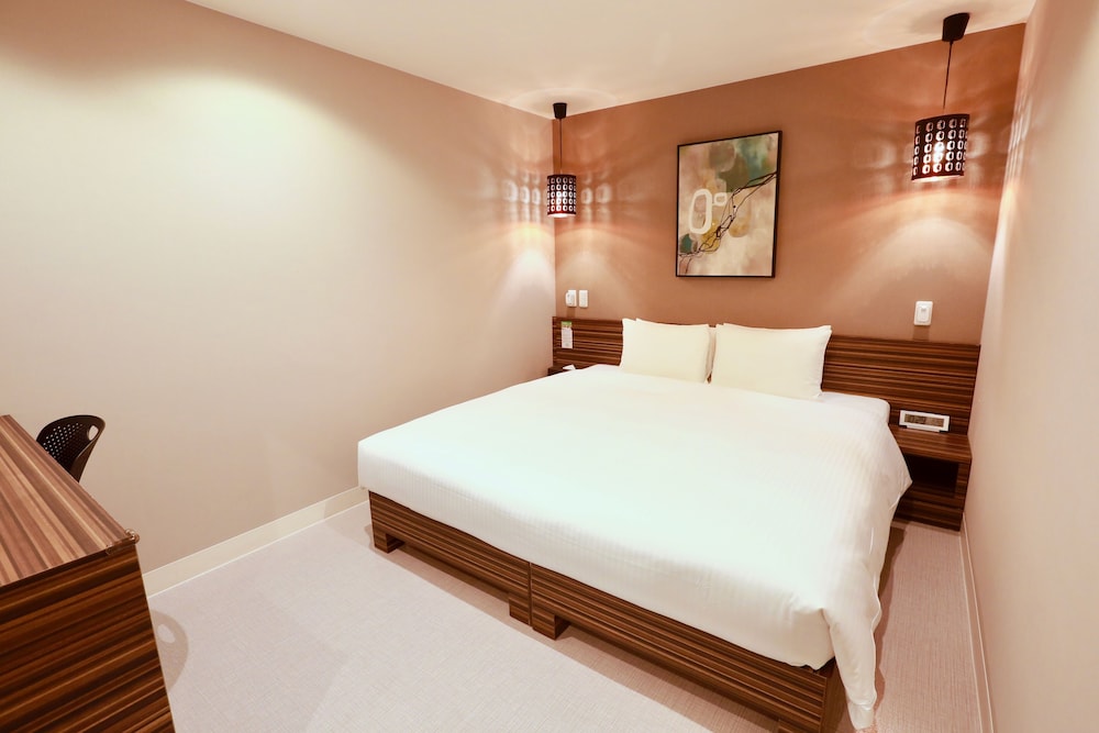 88 ファミリールーム 1 (本館) 禁煙 客室5 | ホテル 88 心斎橋