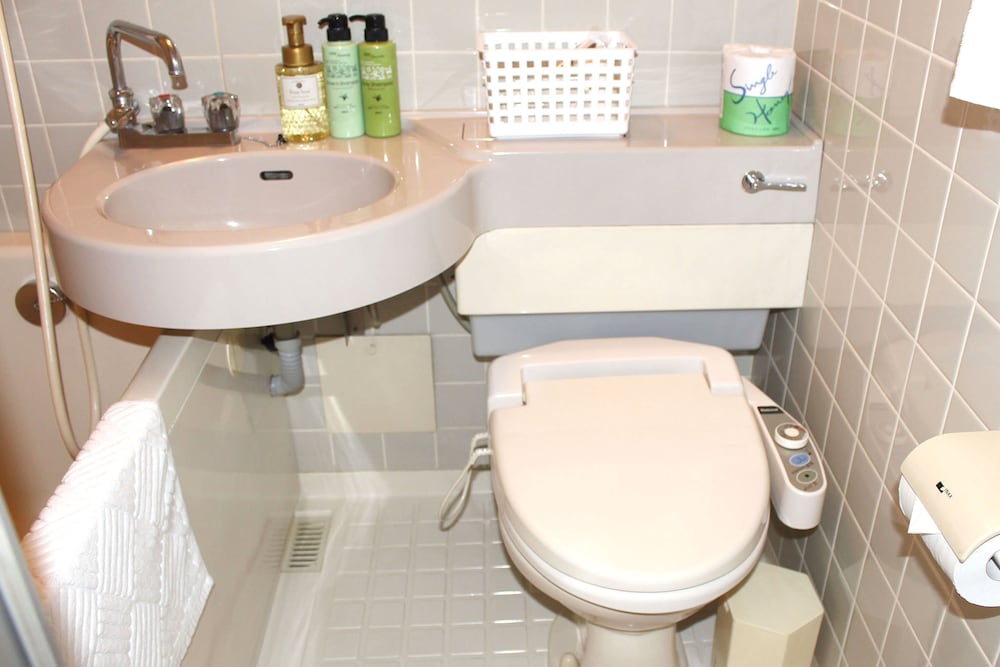 セミダブルルーム 喫煙可 バスルーム1 | ホテルトレンド船橋