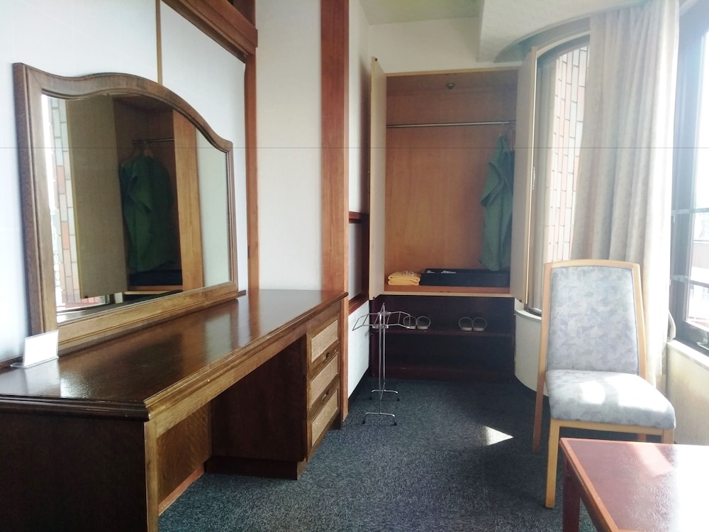 和洋室 禁煙 リビング エリア0 | 四季の宿 富士山