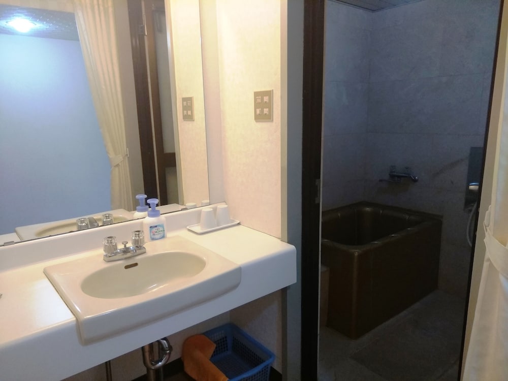 和洋室 禁煙 バスルームの設備0 | 四季の宿 富士山