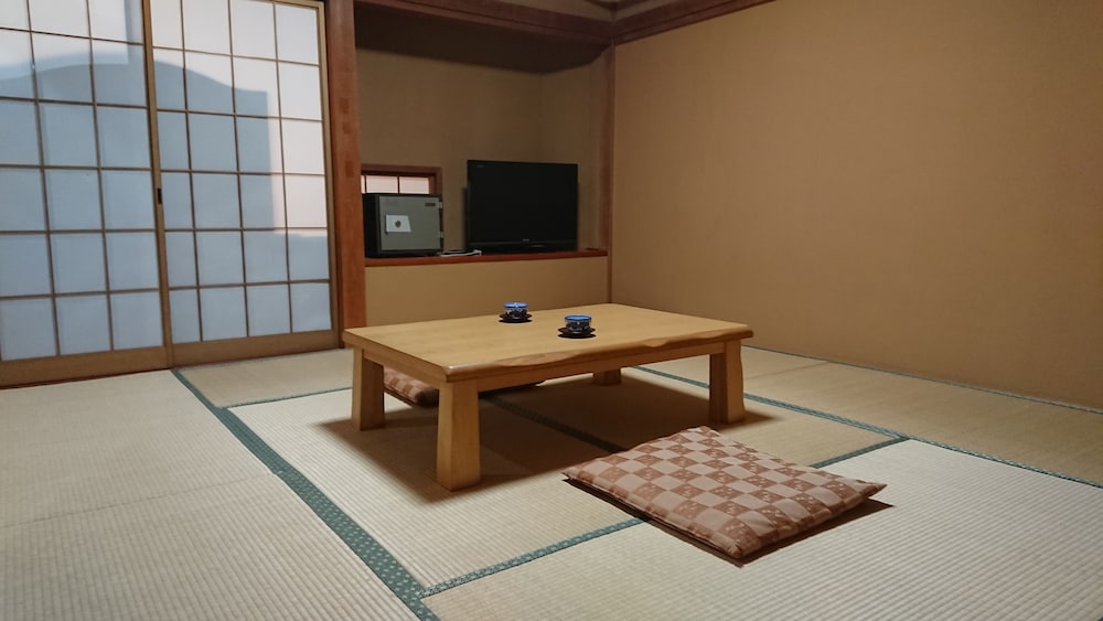 和洋室 禁煙 客室4 | 四季の宿 富士山