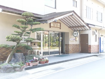 やまに旅館