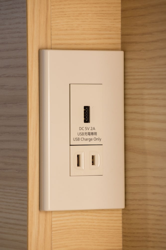 スーペリア トリプルルーム 3 ベッドルーム 禁煙 客室の設備とサービス0 | 住一 HOTEL 関空店