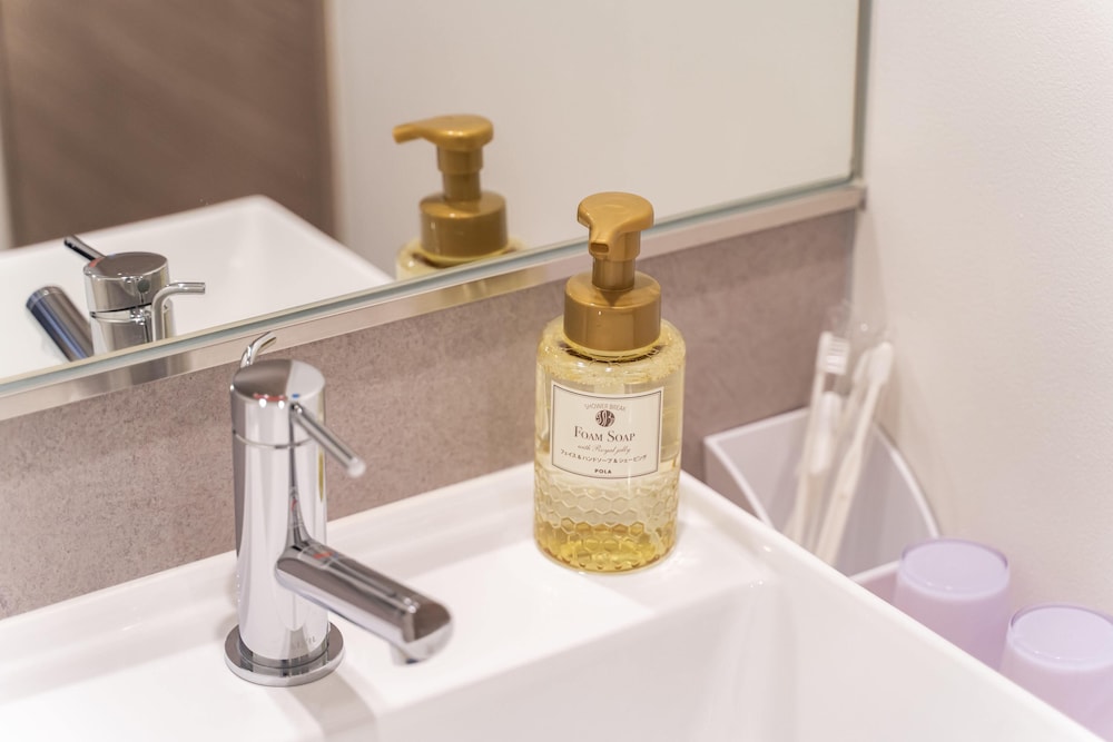 スーペリア トリプルルーム 3 ベッドルーム 禁煙 客室3 | 住一 HOTEL 関空店