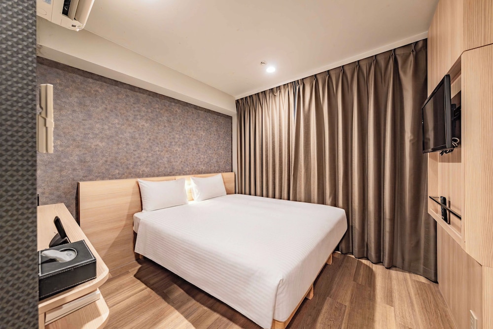 ダブルルーム クイーンベッド 1 台 禁煙 専用バスルーム | 住一 HOTEL 関空店