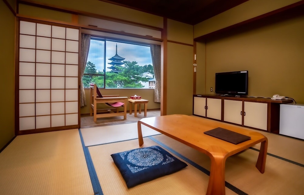 和室8畳 客室4 | 奈良県外国人観光客交流館 (奈良県猿沢イン)